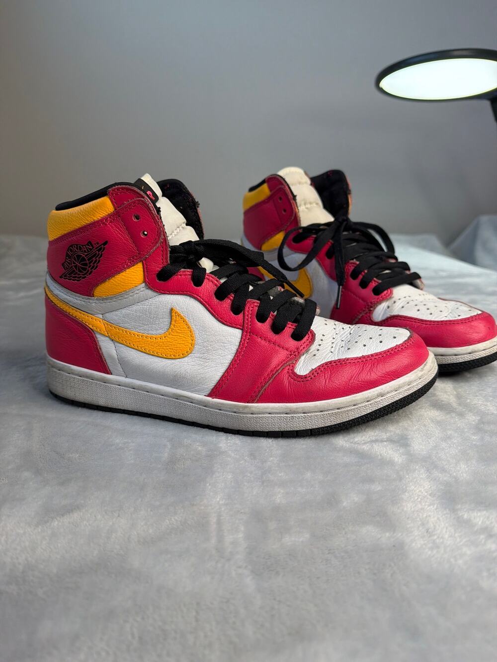 Nike Air Jordan 1 Retro High OG Light Fusion Red White Orange 555088-603p size 9